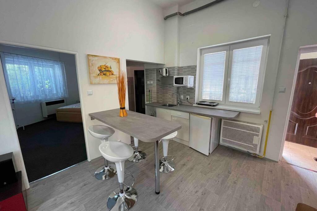 U Byvale Posty Apartment Дечин Екстериор снимка