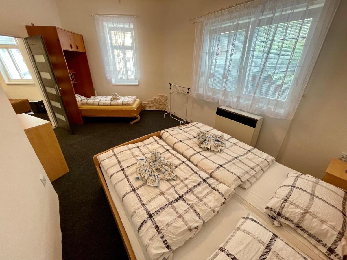 U Byvale Posty Apartment Дечин Екстериор снимка